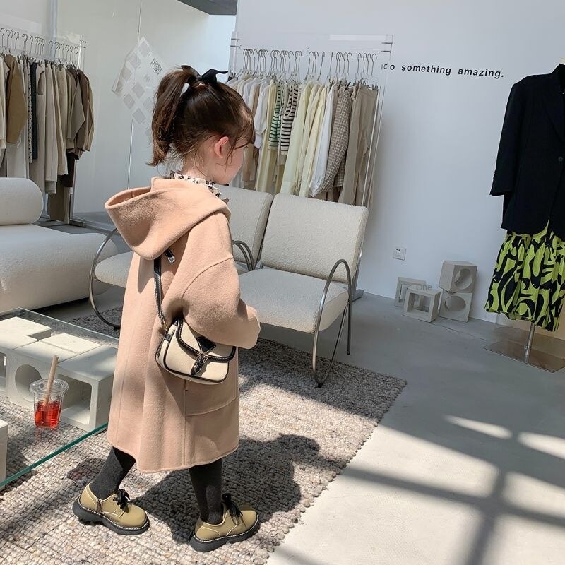 Áo khoác len có mũ phong cách Hàn Quốc thời trang mùa thu mới dành cho bé gái 2023