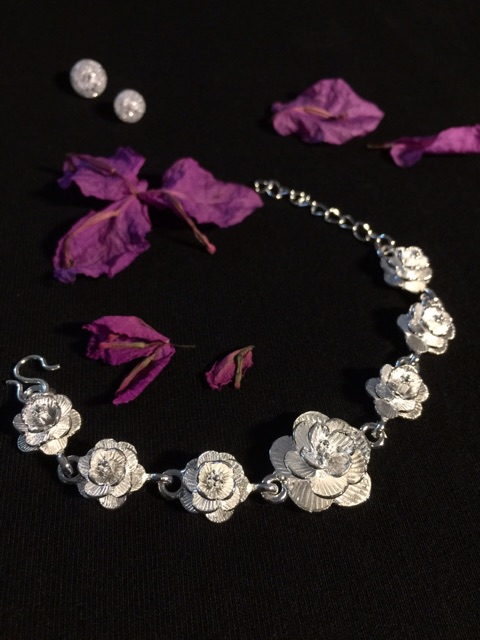 Lắc tay hoa mai bạc