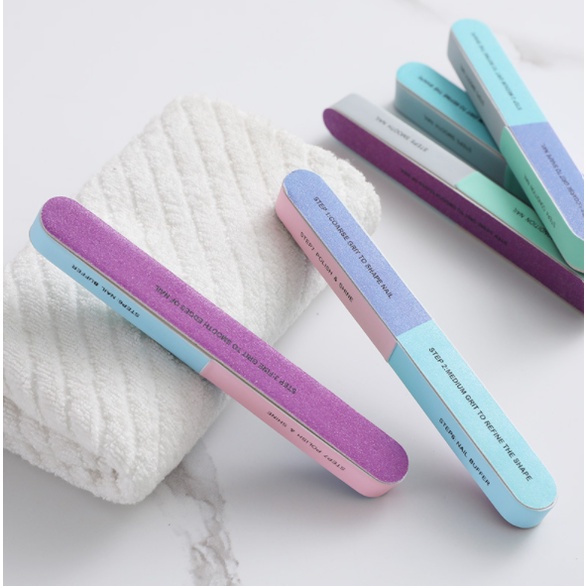 1 Thanh Dũa Móng Tay Hai Mặt Tiện Lợi