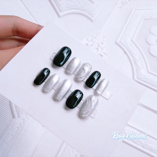 Nailbox thiet kế màu đen mix tráng gương Móng úp kết hợp tráng gương màu bạc siêu sáng da