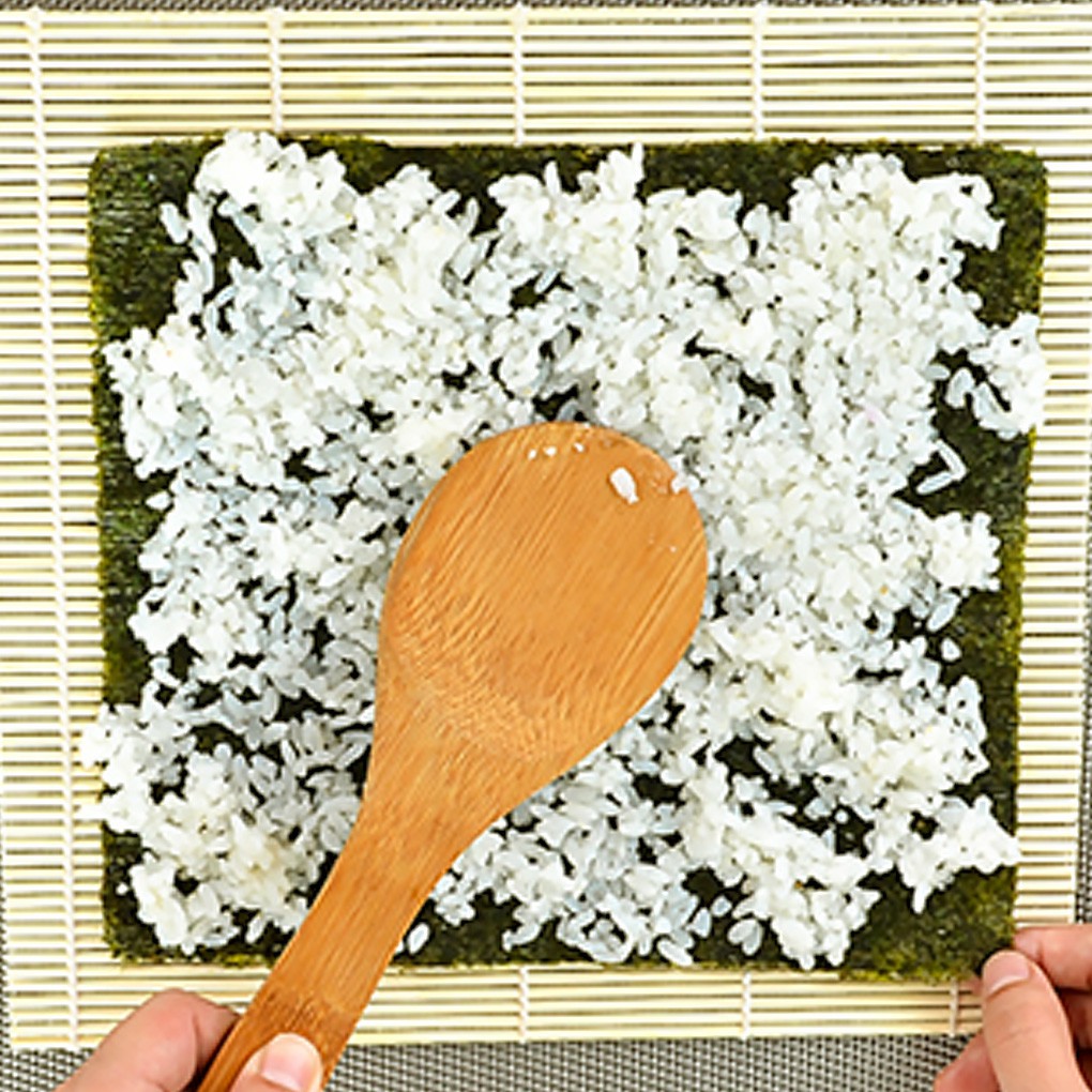 Thảm tre dùng cuộn sushi thiết kế nhỏ gọn tiện dụng