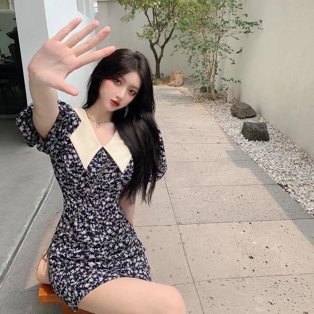 Mùa hè năm 2021 phong cách mới hyuna hoa tay áo phồng cổ điển satin người đàn ông nhỏ Yujie váy nữ