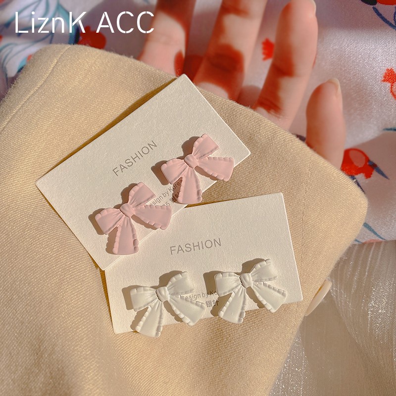 Bộ khuyên tai đinh tán hình nơ không dị ứng nhiều màu đơn giản cho nữ