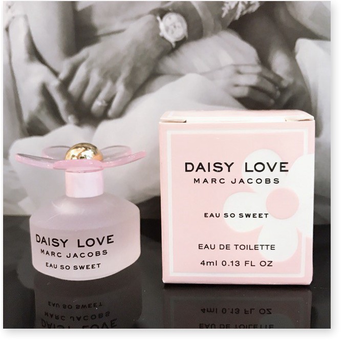 [Mã chiết khấu giảm giá mỹ phẩm chính hãng] Nước Hoa Mini Marc Jacobs Daisy Love Eau So Sweet For Women Edt 4Ml