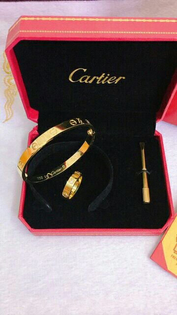 Bộ vòng nhẫn cartier Fullbox