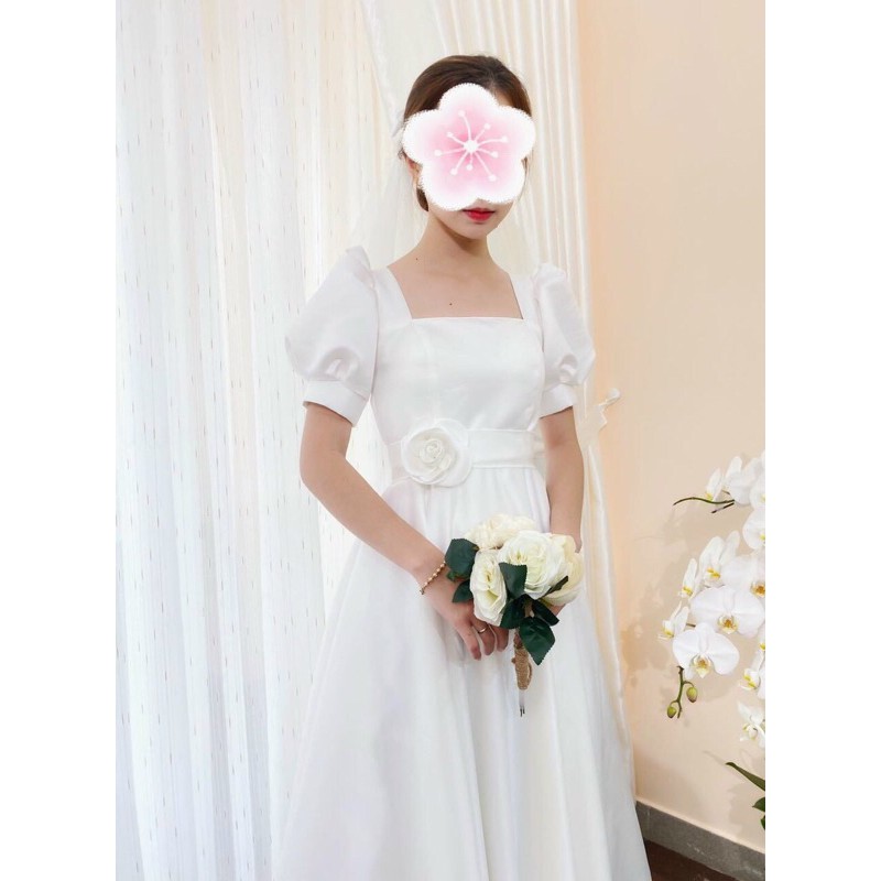 đầm tay phồng hot trend đính hoa hồng