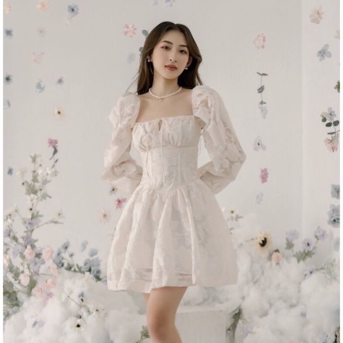 Đầm dáng xòe tay dài bồng chất ren hoa xinh xắn - Husio Dress | BigBuy360 - bigbuy360.vn