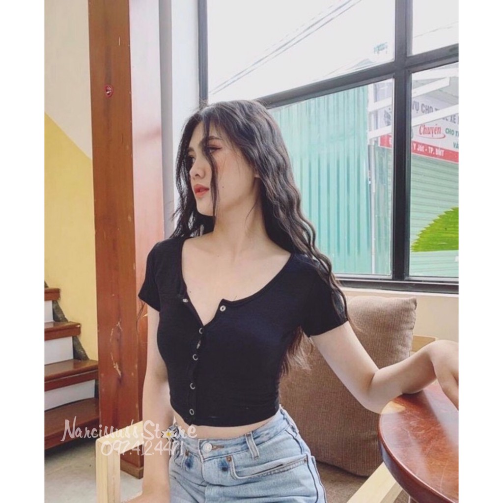 🍁Ảnh tự chụp - kèm video🍁 Áo croptop thun gân phối cúc bấm HOT🔥/ áo thun nữ/ áo thun/ áo nữ/ croptop/ tay ngắn | BigBuy360 - bigbuy360.vn