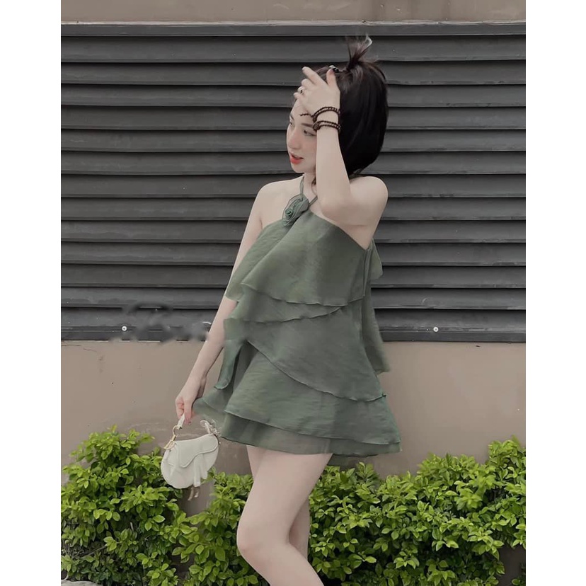 LINH CAVALI - Set tơ yếm 2 màu.