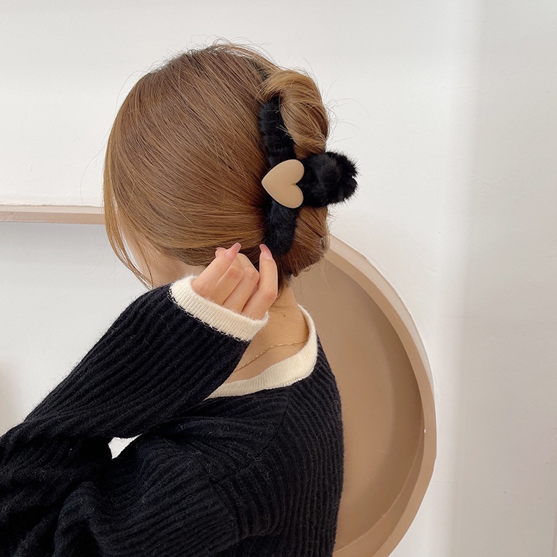 Kẹp tóc hình trái tim nhồi bông cỡ lớn thời trang hàn quốc đáng yêu dành cho nữ
