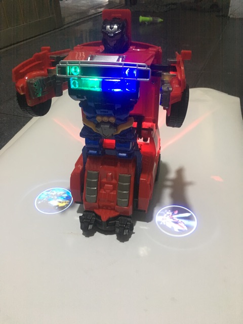 robot biến hình ô tô transformer, robocar