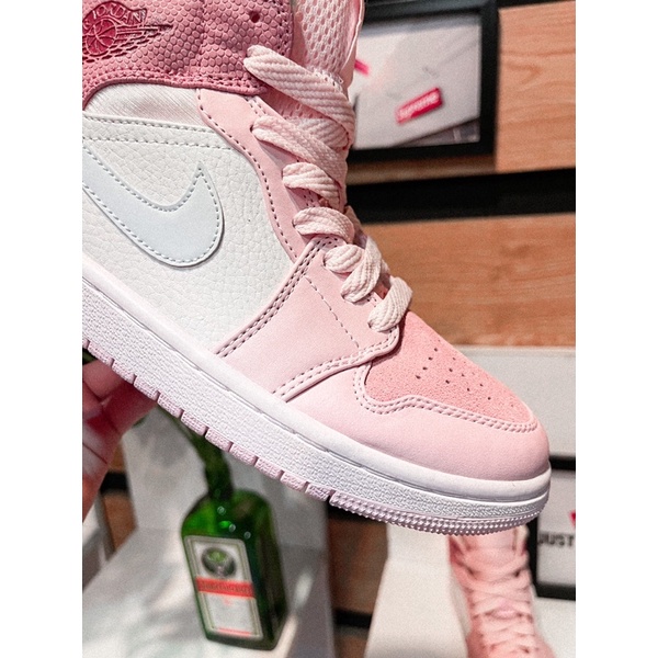Giày thể thao- Jordan 1 Digital pink