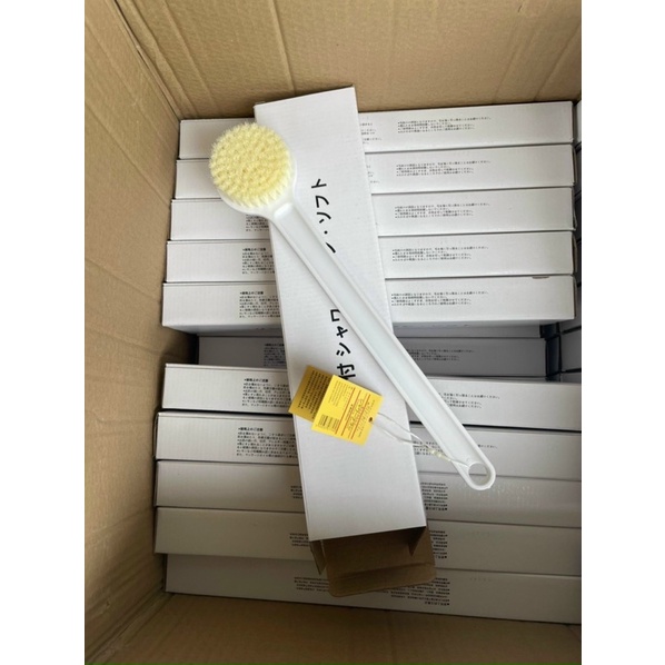 Cây bàn chải cọ lưng chà lưng Nhật Bản có hộp (chuyenhanggiadung123)
