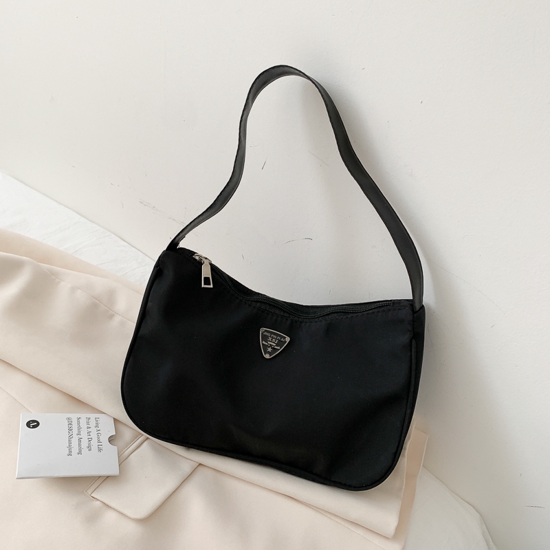 Túi đeo vai IELGY thiết kế đơn giản cá tính thời trang