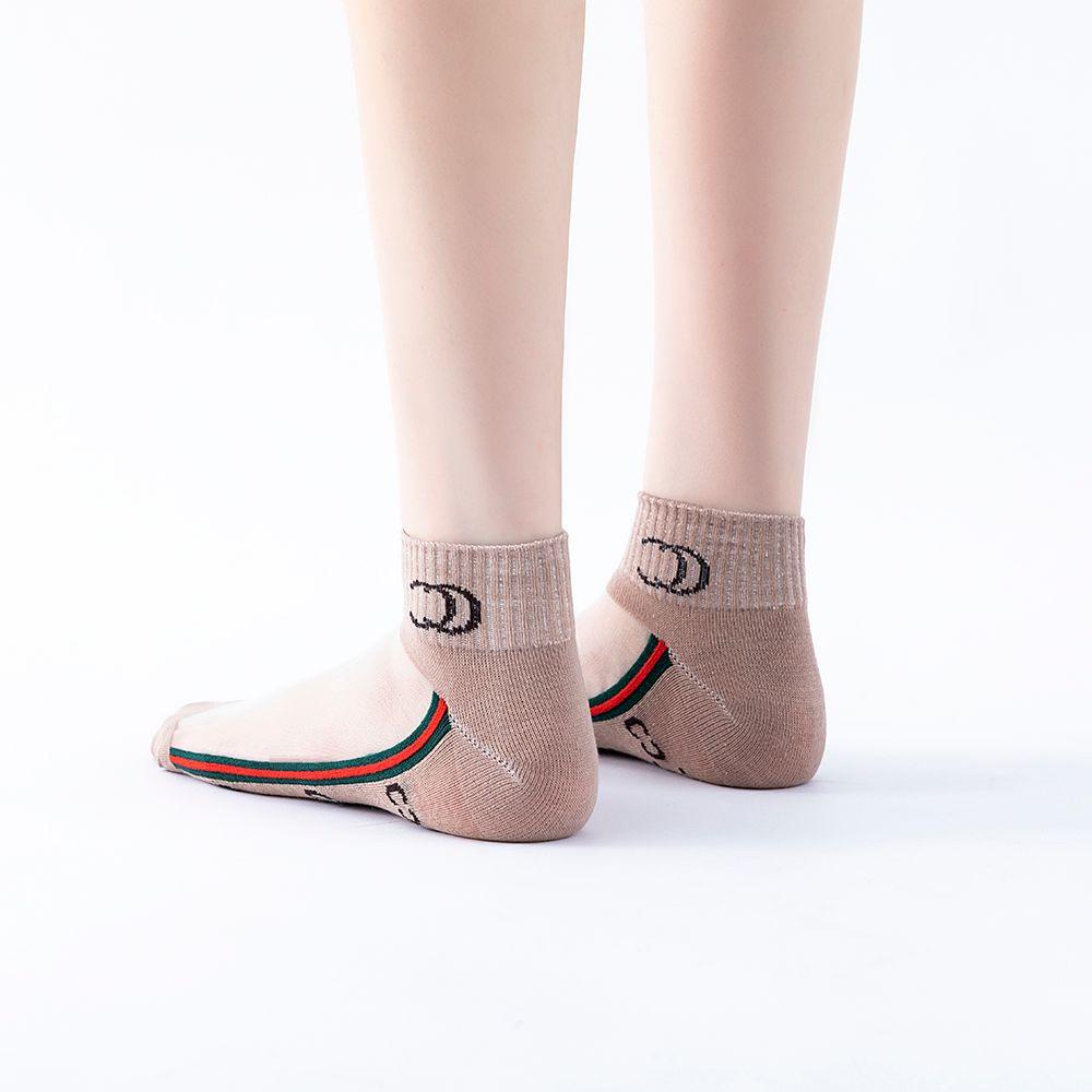 Vớ Lụa Mỏng Mềm Vô Hình Thoáng Khí Không Trượt In Chữ Cho Nữ