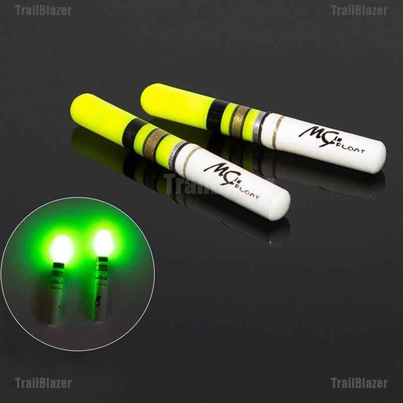 Phao Nổi Sử Dụng Pin Có Đèn LED Nổi Trên Mặt Nước Trong Đêm Tối