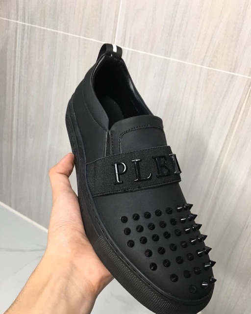 Philipp Plein giày slipon cực đẹp. Hàng siêu cấp cực chất.