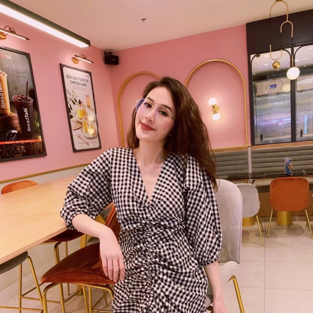 Váy kẻ caro