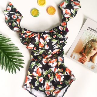 Monokini trễ vai bánh bèo( kèm hình thật)