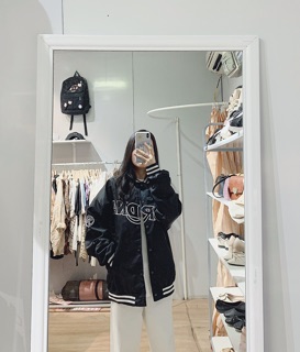 Áo bomber đen jordan