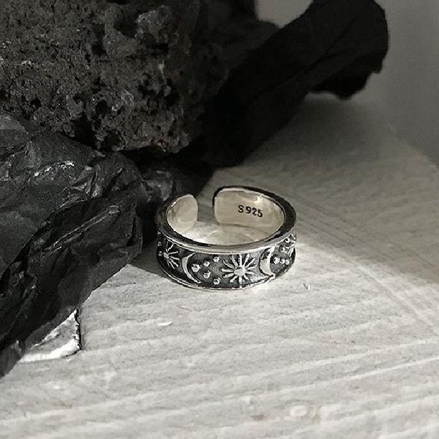 Nhẫn nam nữ tròn Asta Accessories màu bạc thời trang chất Titan đẹp đơn giản không gỉ - Nhẫn Sun &amp; Moon