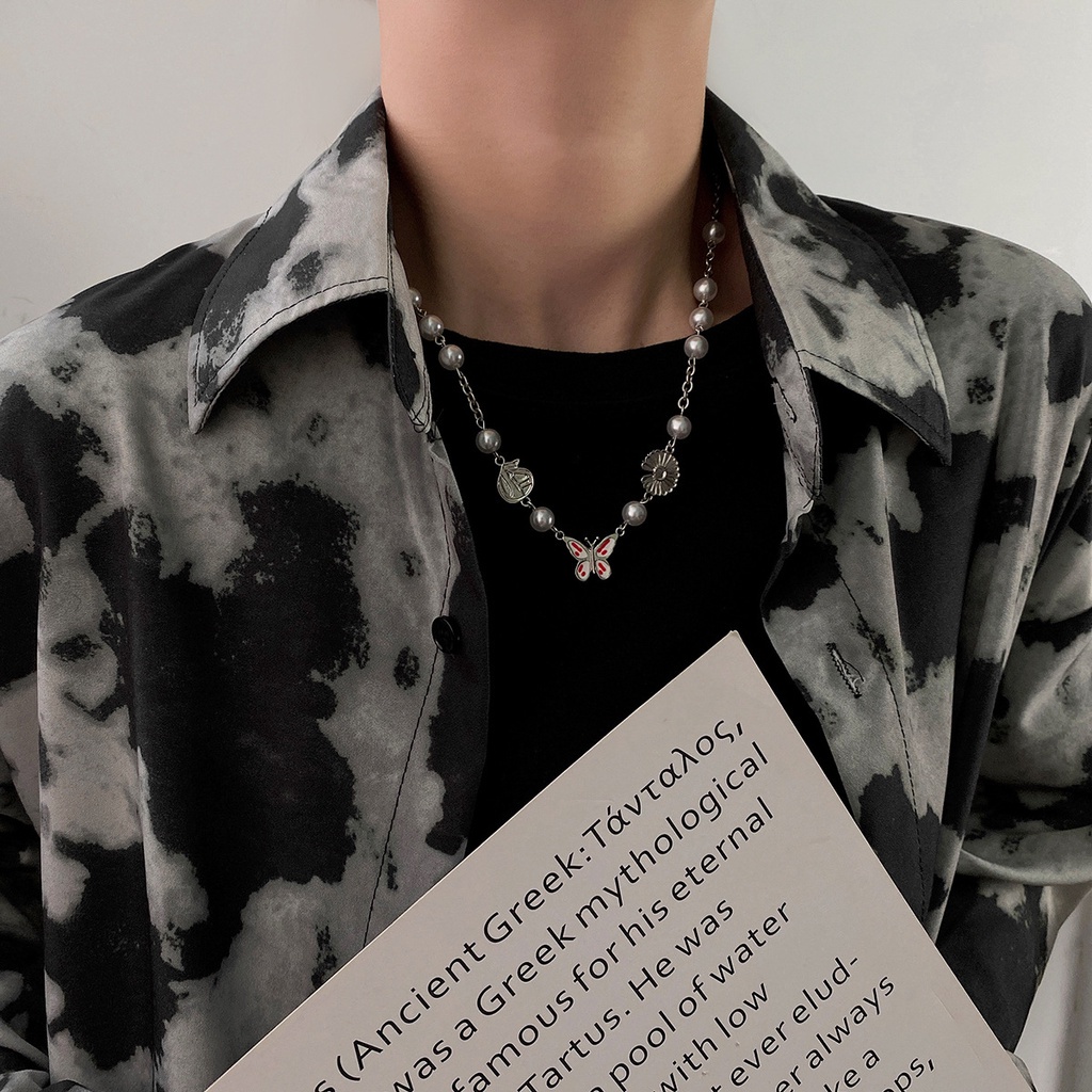 Vòng cổ mặt hình bướm đính ngọc trai phong cách cá tính đường phố