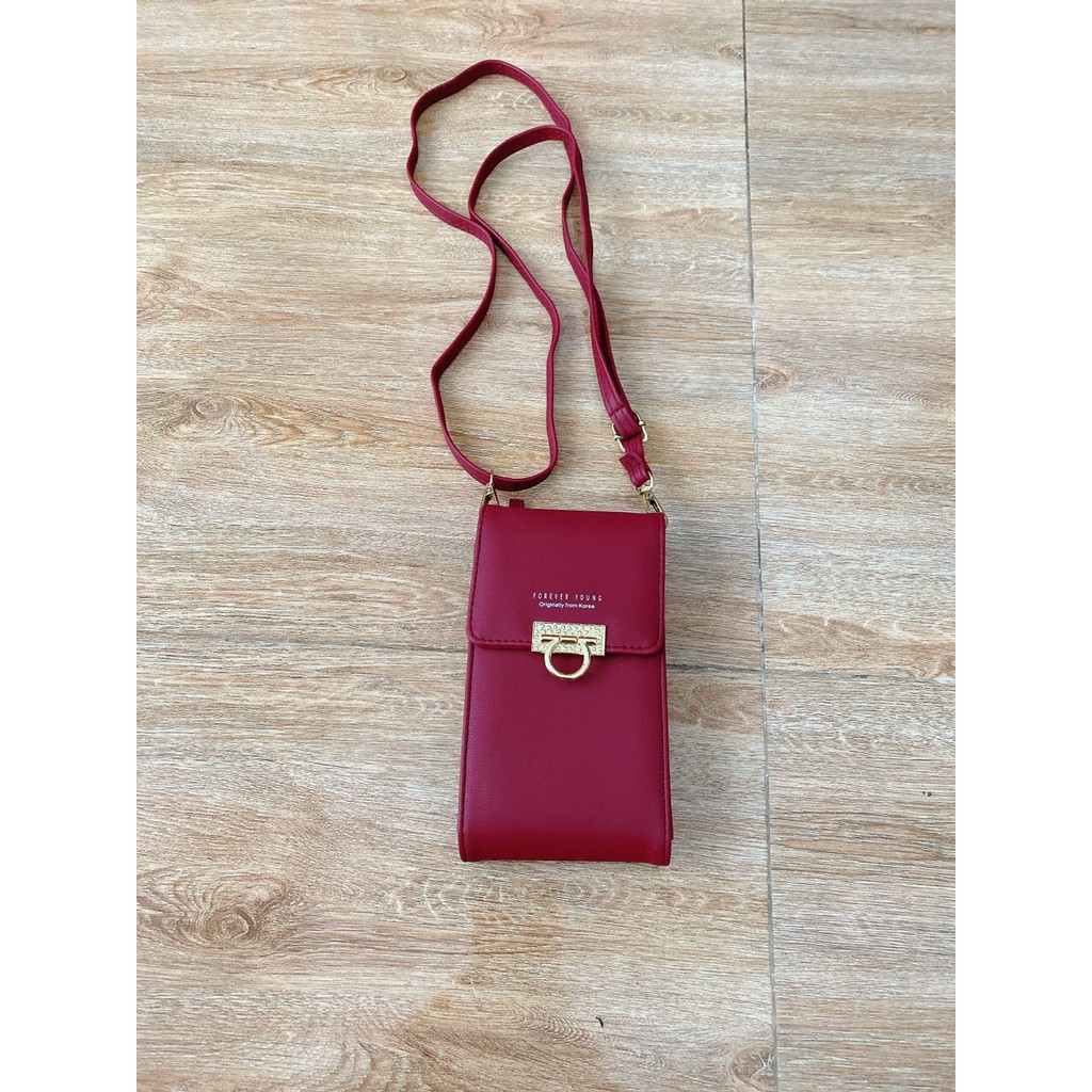 Túi da đeo chéo bỏ điện thoại sang chảnh dáng đứng Rosabell