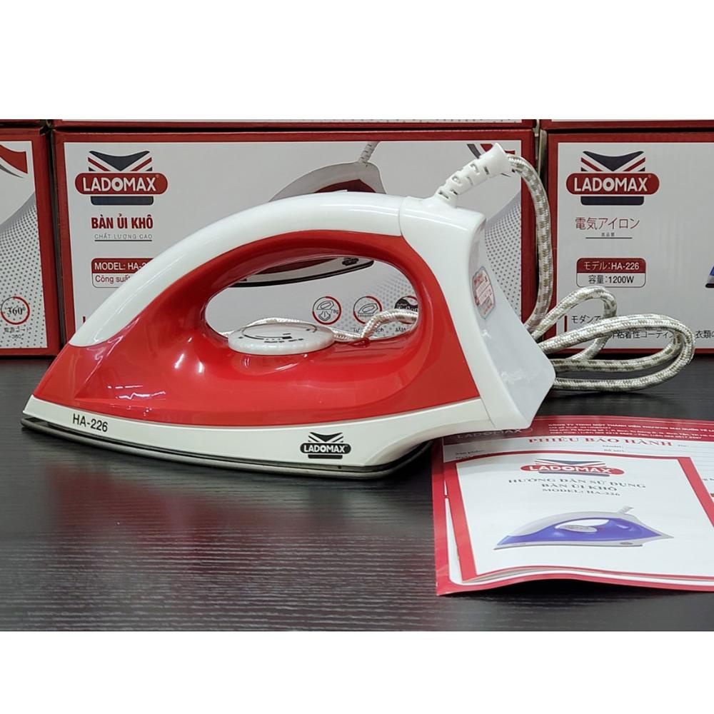 [Chính hãng] Bàn ủi khô Ladomax HA-226 mặt đế chống dính, tự điều chỉnh duy trì nhiệt ổn định, ủi áo lông, len
