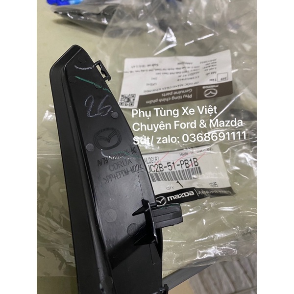 Ốp chân kính chắn gió bên phải/ phụ Mazda BT50 / BT-50 / UC2B51PB1B / AV79-21020A26-AC