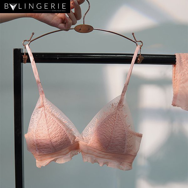 Bộ đồ lót ren nữ BY LINGERIE màu hồng không gọng đệm mút mỏng | B166