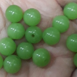 10-25-50gam hạt đá xanh ngọc size 6-8-10-12mm
