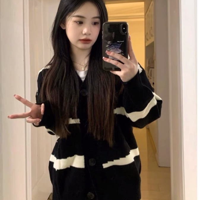 Áo khoác len cardigan Forgirl phối kẻ sọc ngang lớn phối cúc