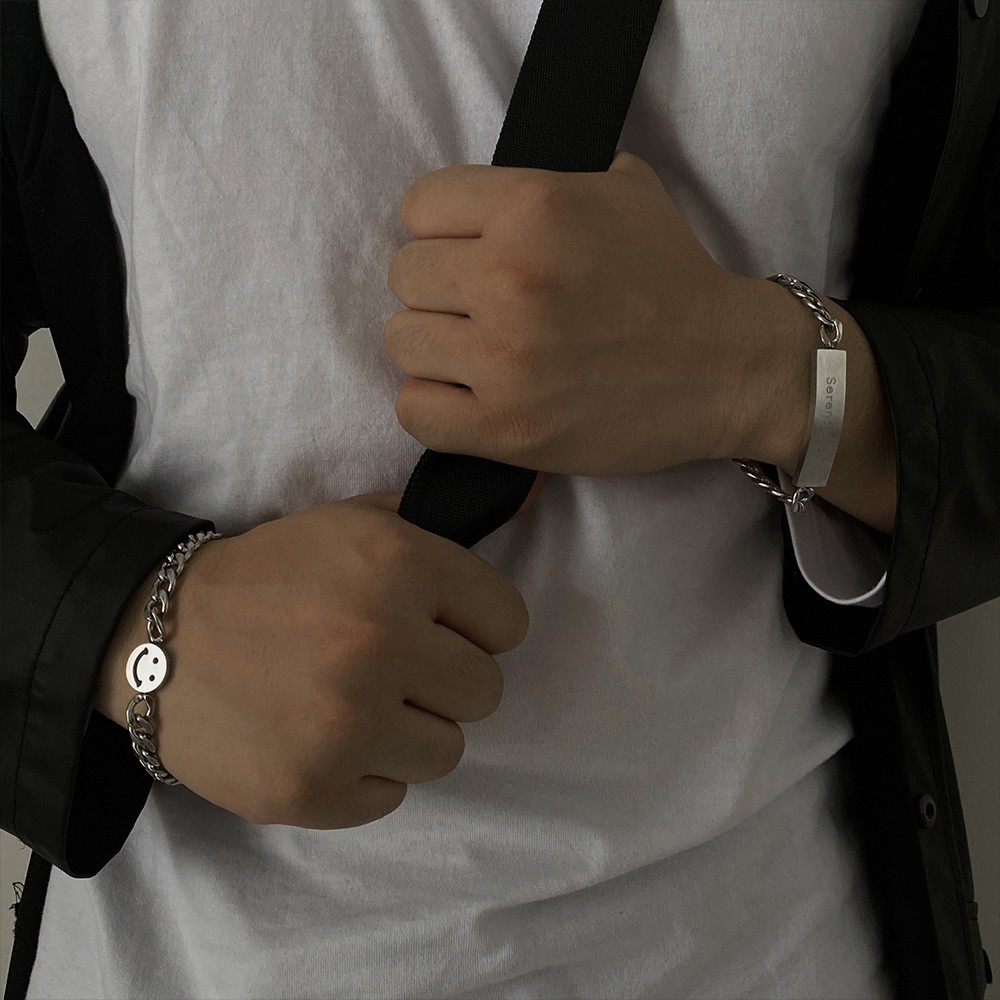 Vòng Tay Mặt Hình Vuông Bằng Thép Titanium In Chữ + Mặt Cười Phong Cách Hàn Quốc Cá Tính