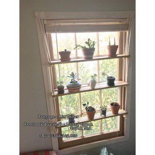 Kệ gỗ treo cửa sổ, ban công Gỗ Quế thơm trang trí nhà cửa