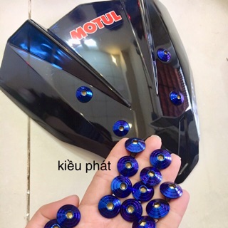 Mão winner x Kèm ốc titan