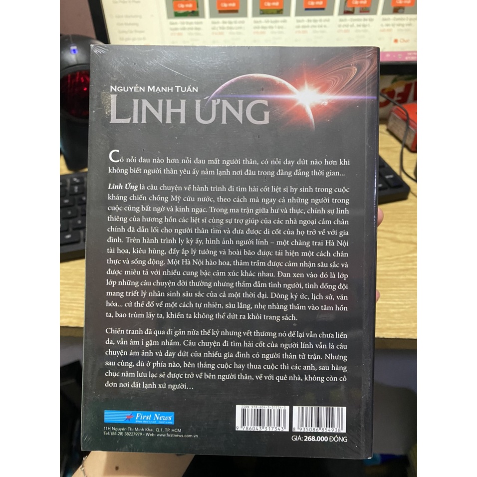Sách - Linh Ứng - Tặng kèm bookmark - First News