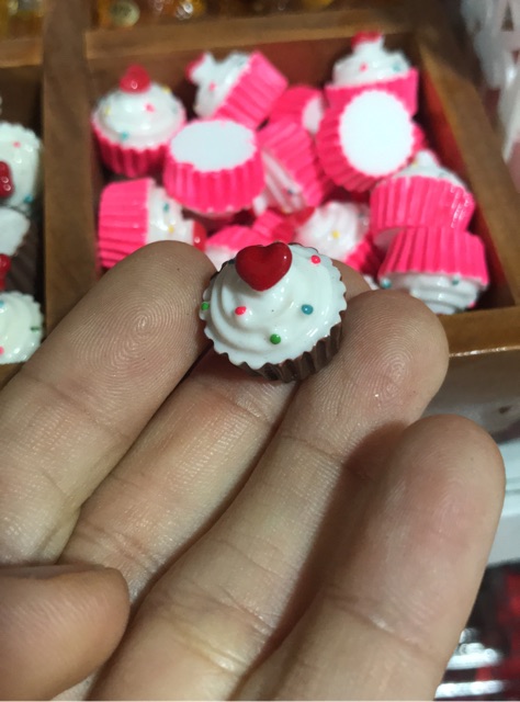 [1 cái ] Mô hình bánh cupcake trang trí nhà búp bê.