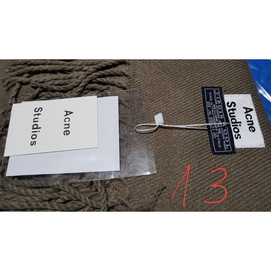 Khăn Acne Studios len xù loại 1