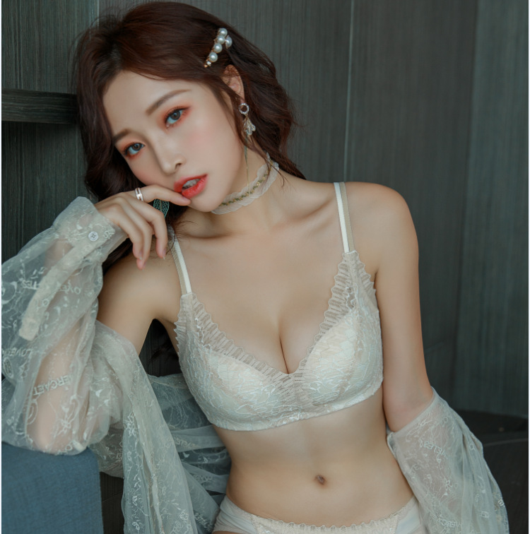 Bộ đồ lót họa tiết thêu phối ren quyến rũ dành cho nữ | BigBuy360 - bigbuy360.vn