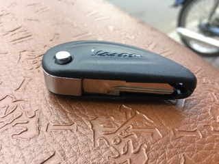 Phôi chìa khoá vespa 946