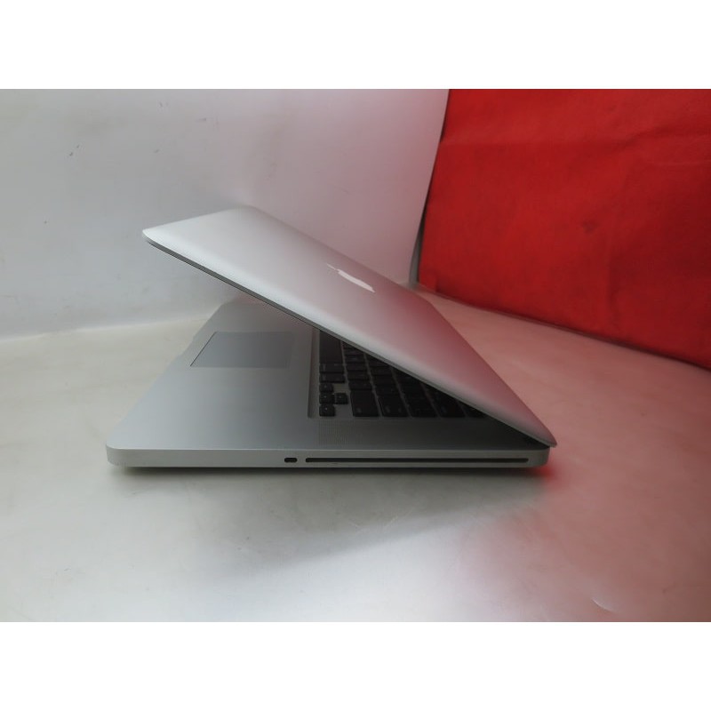 Macbook Pro A1286 Mid 2012 CPU Core i7 2.3 Ghz Ram 16GB DDR3 Ổ Cứng SSD 240GB VGA NVIDIA GeForce GT 650M LCD 15.4'' inch