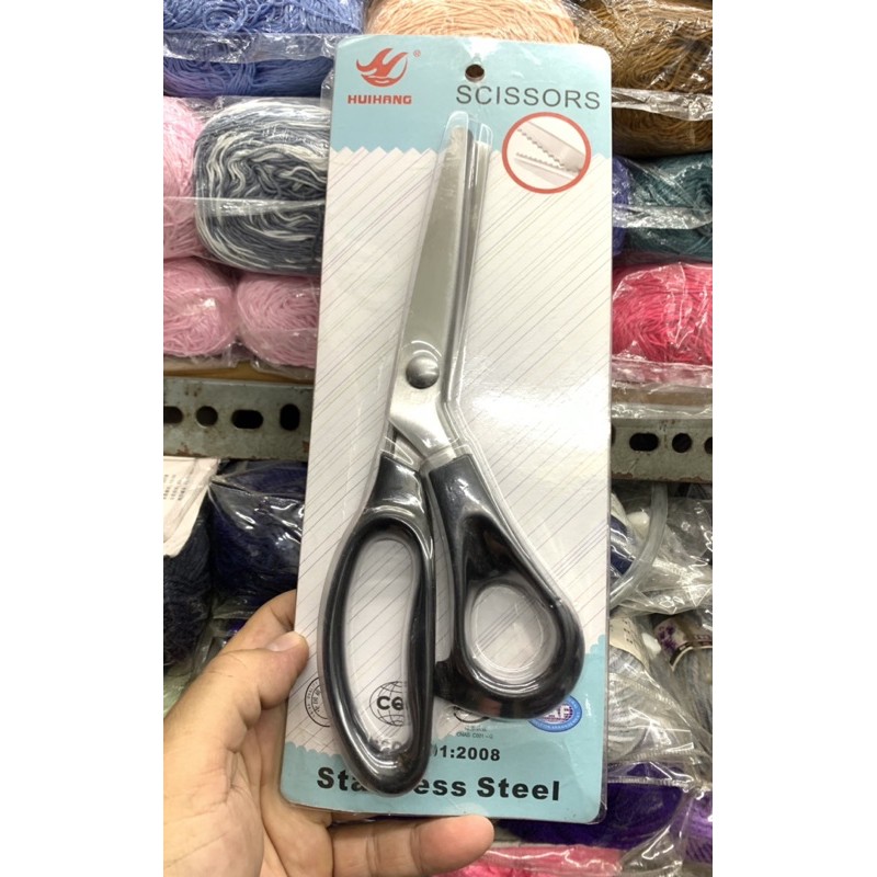 Kéo cắt răng cưa cắt vải loại tốt