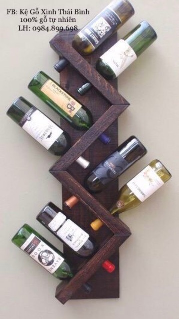 Kệ gỗ treo tường cắm chai rượu zich zac
