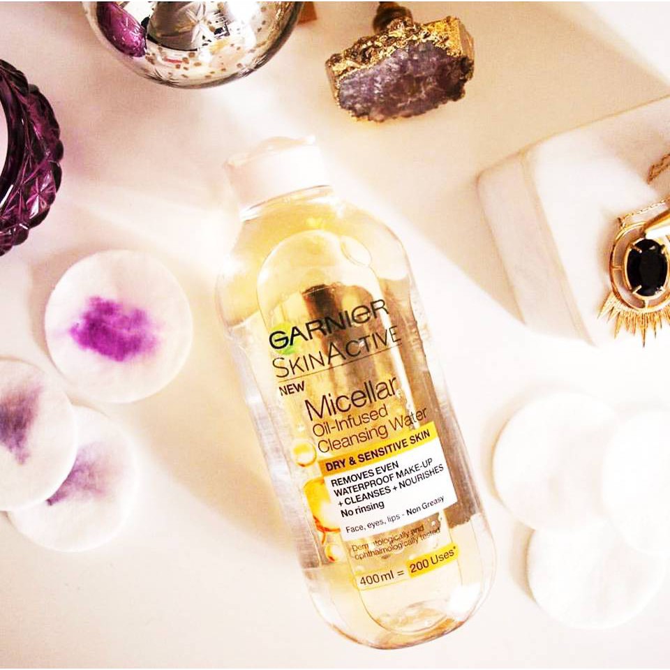 Tẩy Trang Garnier Skin Active Oil Infused Micellar Cleansing Water