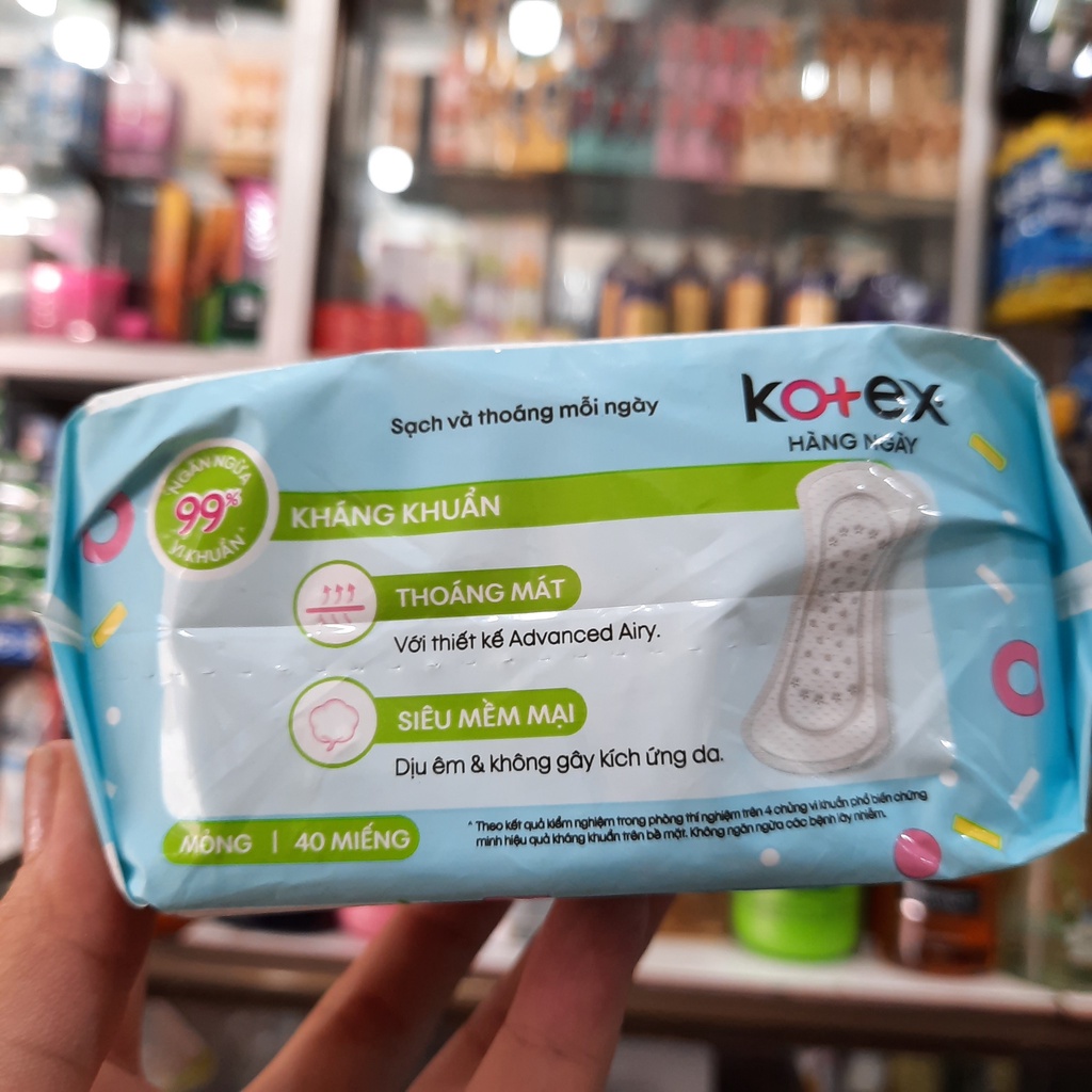 Băng vệ sinh Kotex hằng ngày kháng khuẩn - mỏng - 40 miếng