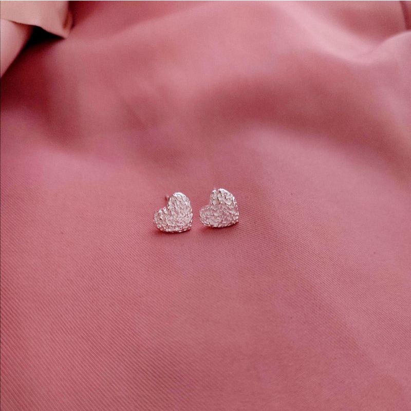 Bông tai bạc S925 - Hoa tai nữ bạc Ý hình trái tim First Love dễ thương, thanh lịch Vườn Trang Sức VTSHT00203