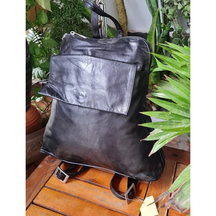 Balo mini dáng lạ