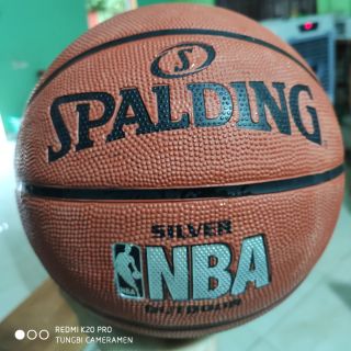 Bóng spading NBA bạc