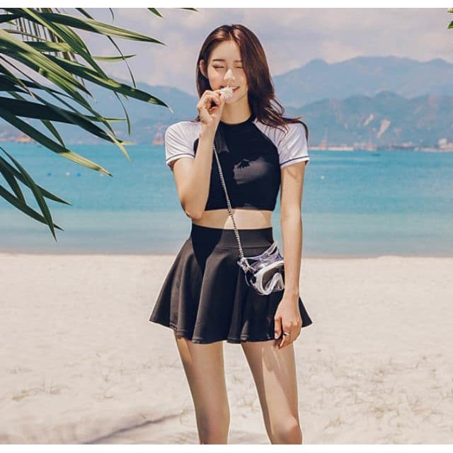 [M,L,XL] Bikini 2 mảnh bộ đồ bơi nữ croptop usronnie phong cách hàn quốc quần dạng váy QP014