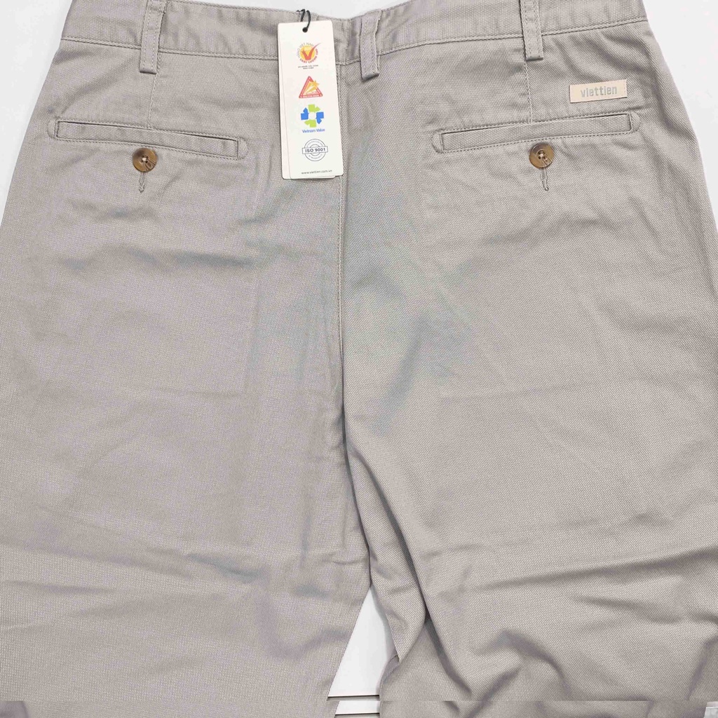 Viettien - Quần dài kaki nam màu xám sáng không ly regular 6Q6050